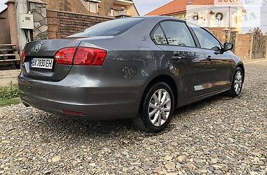 Седан Volkswagen Jetta 2013 в Тернополе