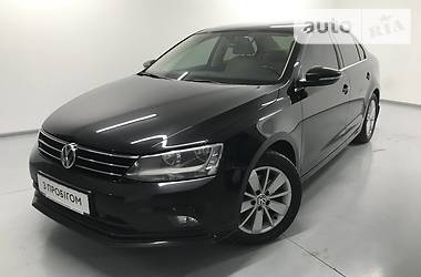 Седан Volkswagen Jetta 2016 в Киеве