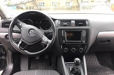 Седан Volkswagen Jetta 2016 в Коростишеві
