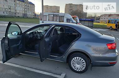 Седан Volkswagen Jetta 2011 в Каменец-Подольском