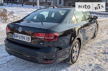 Седан Volkswagen Jetta 2016 в Запорожье