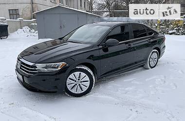 Седан Volkswagen Jetta 2019 в Ивано-Франковске