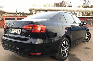 Седан Volkswagen Jetta 2016 в Киеве