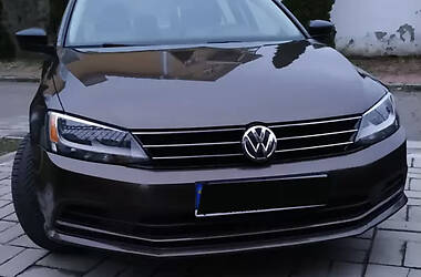 Седан Volkswagen Jetta 2015 в Ужгороде