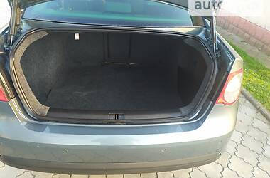 Седан Volkswagen Jetta 2007 в Ровно