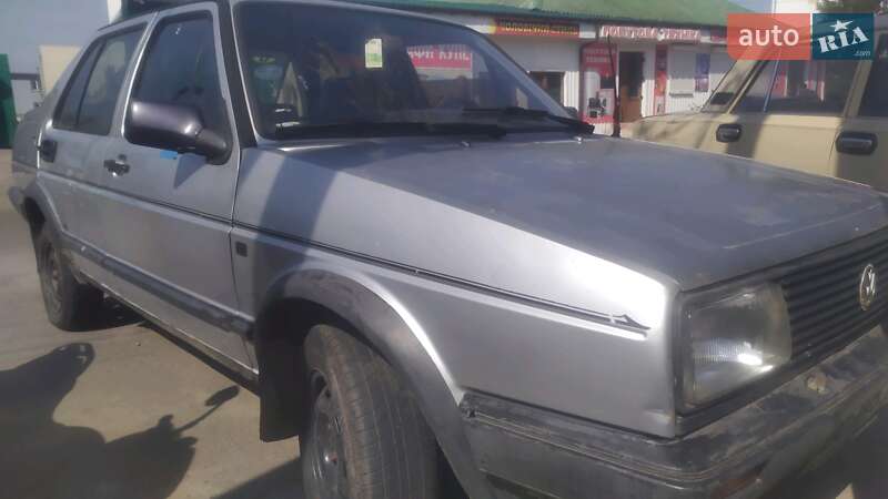 Седан Volkswagen Jetta 1986 в Березному