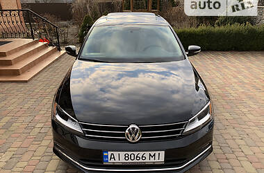 Седан Volkswagen Jetta 2016 в Киеве