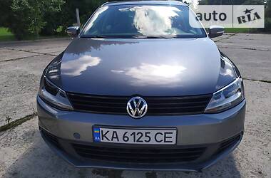 Седан Volkswagen Jetta 2012 в Нетешине