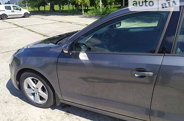 Седан Volkswagen Jetta 2012 в 