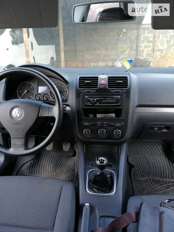 Седан Volkswagen Jetta 2008 в Селидовому