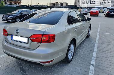 Седан Volkswagen Jetta 2011 в Києві