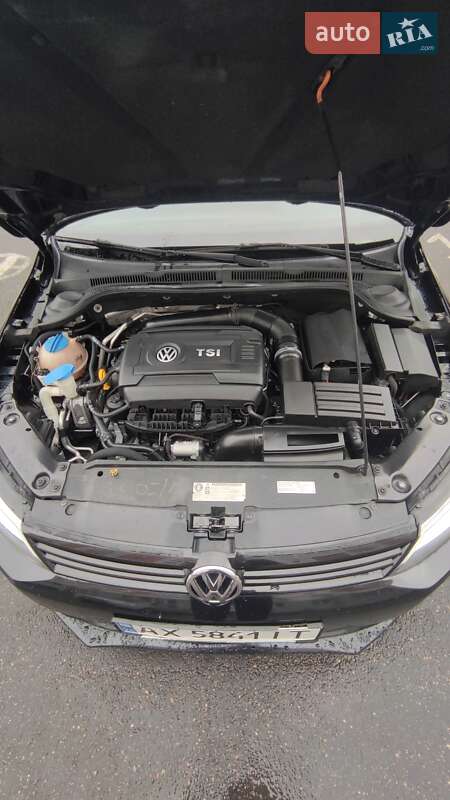 Седан Volkswagen Jetta 2014 в Харькове