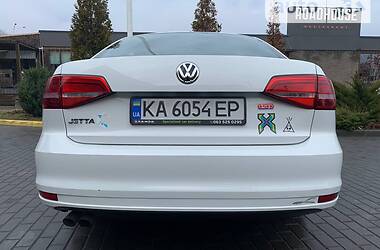 Седан Volkswagen Jetta 2015 в Днепре