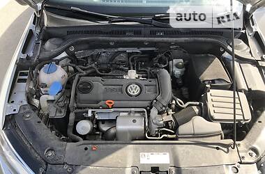 Седан Volkswagen Jetta 2012 в 
