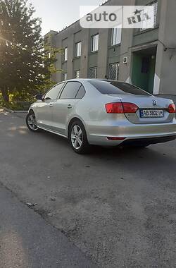 Седан Volkswagen Jetta 2013 в Казатине