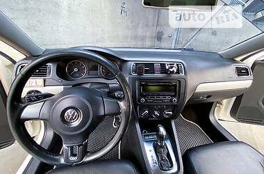 Седан Volkswagen Jetta 2012 в Киеве