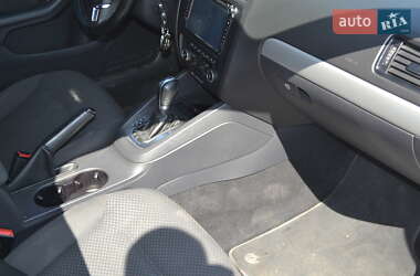 Седан Volkswagen Jetta 2012 в 