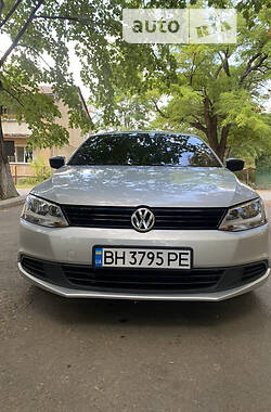 Седан Volkswagen Jetta 2014 в Біляївці