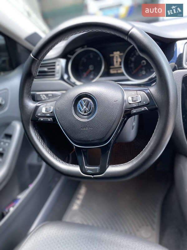 Седан Volkswagen Jetta 2014 в Чернігові фото 10 Седан Volkswagen Jetta 2014 в Чернігові