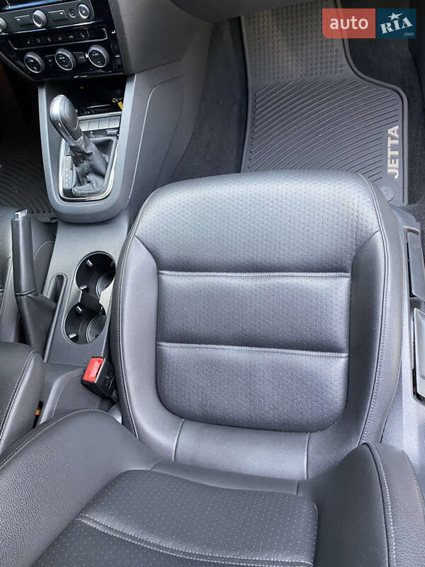 Седан Volkswagen Jetta 2014 в Чернігові фото 21 Седан Volkswagen Jetta 2014 в Чернігові