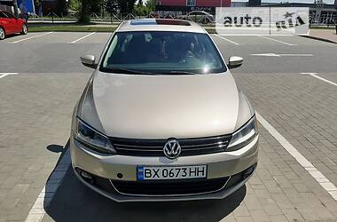 Седан Volkswagen Jetta 2012 в Хмельницком