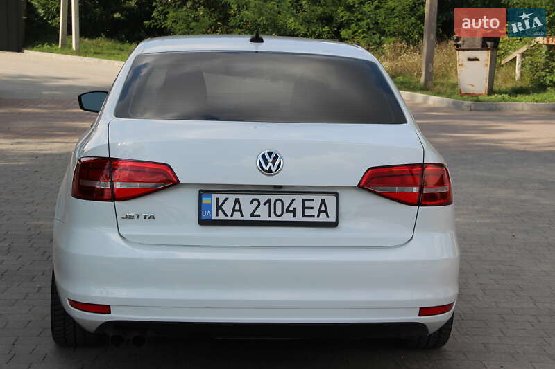 Седан Volkswagen Jetta 2015 в Бучачі