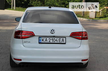 Седан Volkswagen Jetta 2015 в Бучаче
