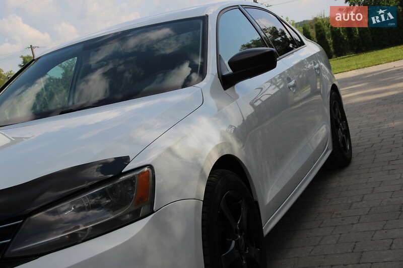 Седан Volkswagen Jetta 2015 в Бучачі