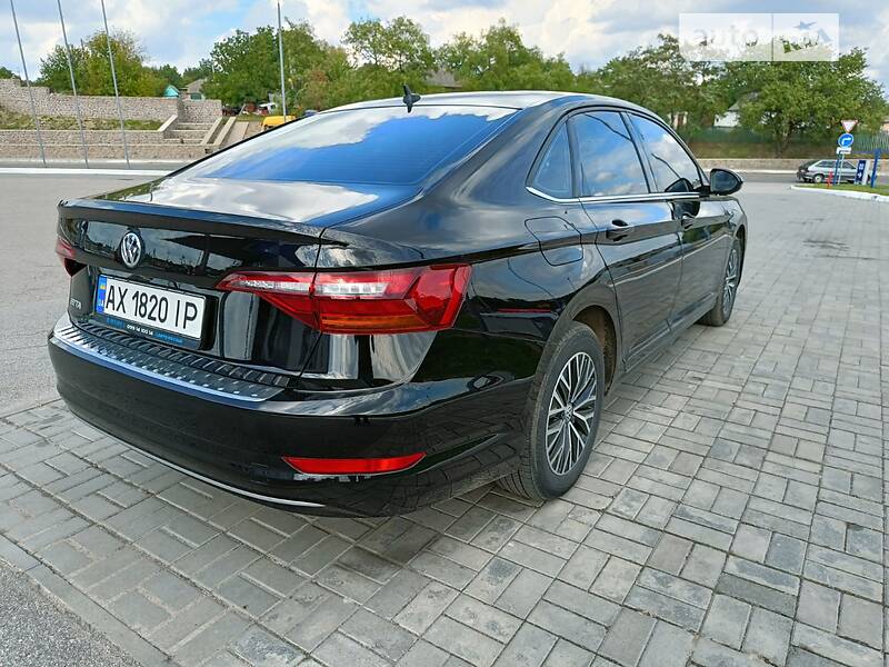 Седан Volkswagen Jetta 2019 в Харькове