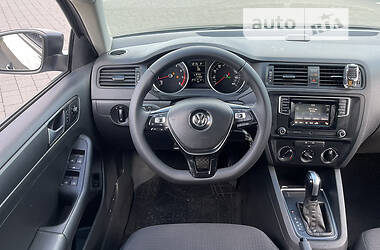 Седан Volkswagen Jetta 2016 в Стрые