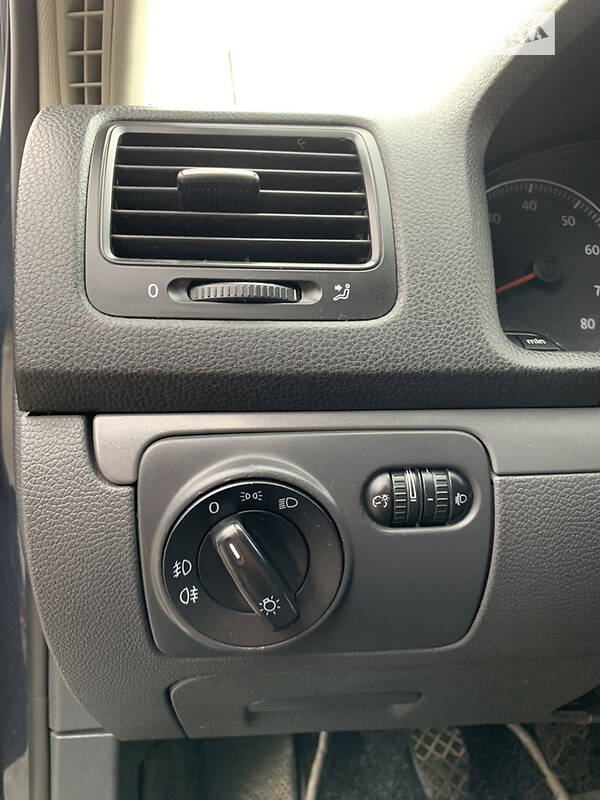 Седан Volkswagen Jetta 2008 в Верховине