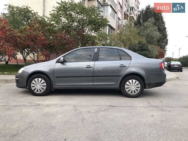 Седан Volkswagen Jetta 2007 в Запоріжжі