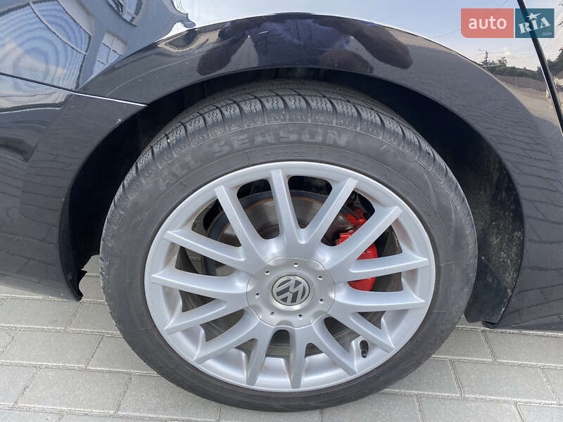 Седан Volkswagen Jetta 2012 в Житомирі