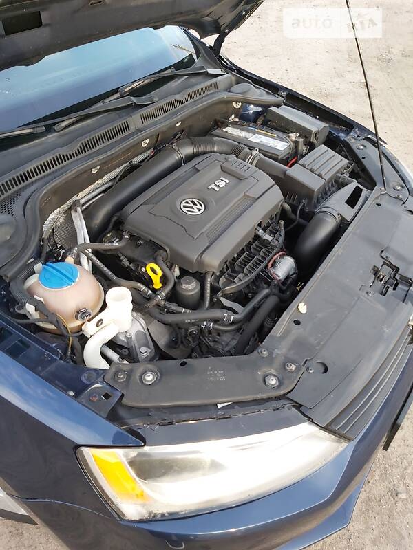 Седан Volkswagen Jetta 2013 в Харькове