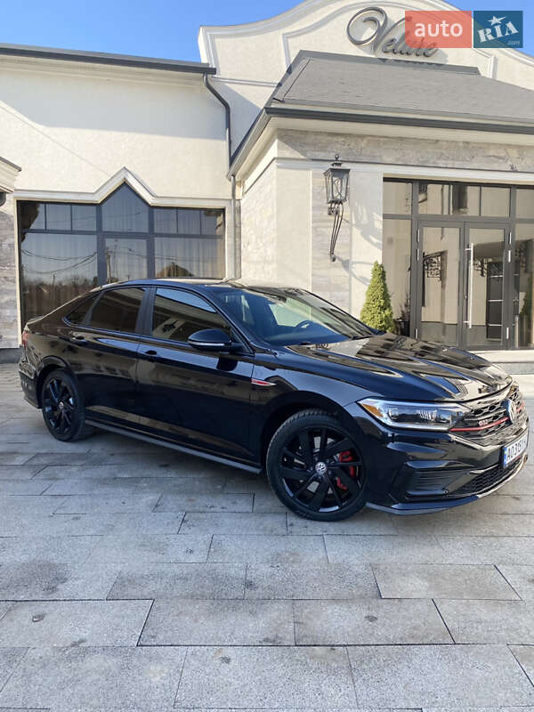 Седан Volkswagen Jetta 2019 в Мукачево
