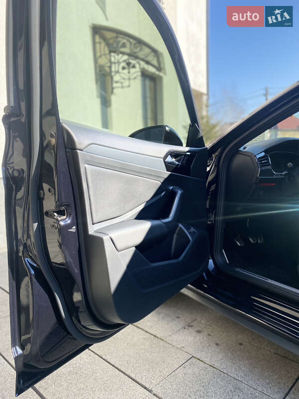 Седан Volkswagen Jetta 2019 в Мукачево