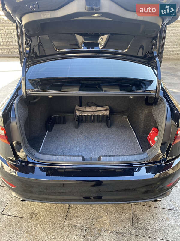 Седан Volkswagen Jetta 2019 в Мукачево