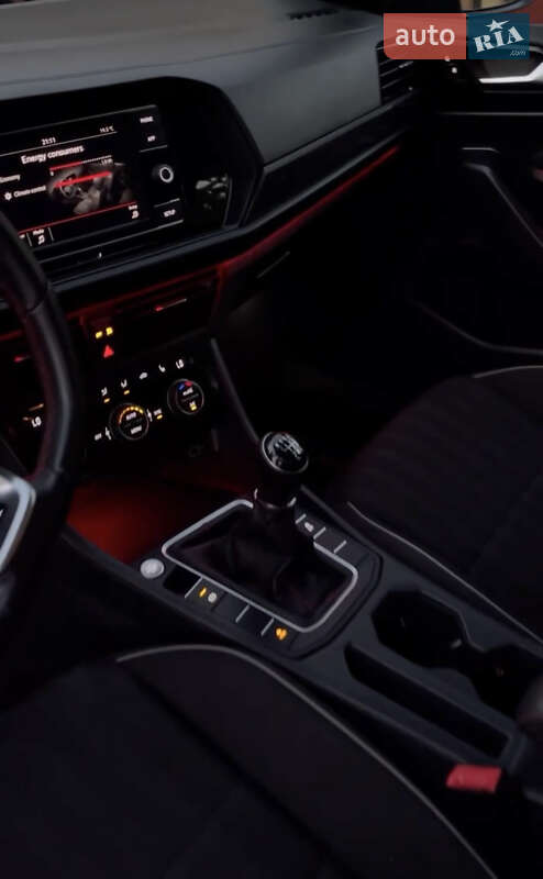 Седан Volkswagen Jetta 2019 в Мукачево