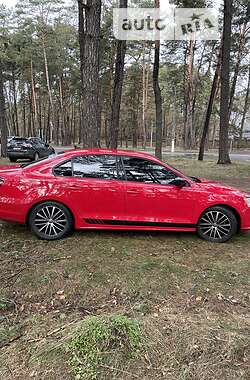 Седан Volkswagen Jetta 2016 в Житомирі