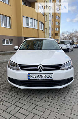 Седан Volkswagen Jetta 2012 в Чернигове
