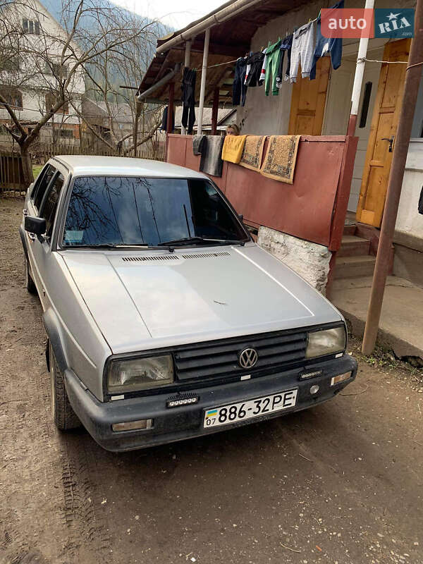 Седан Volkswagen Jetta 1989 в Межгорье