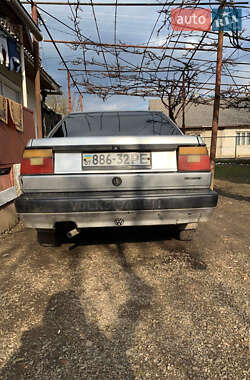 Седан Volkswagen Jetta 1989 в Межгорье