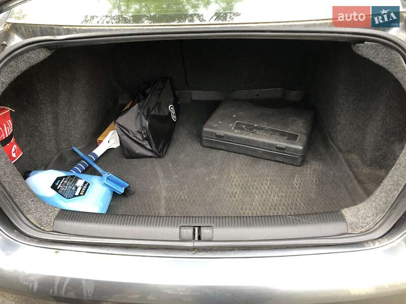 Седан Volkswagen Jetta 2007 в Яремчі