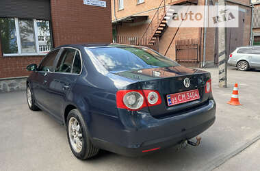 Седан Volkswagen Jetta 2006 в Полтаве