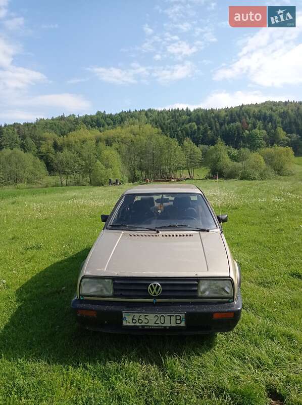 Седан Volkswagen Jetta 1986 в Самборі