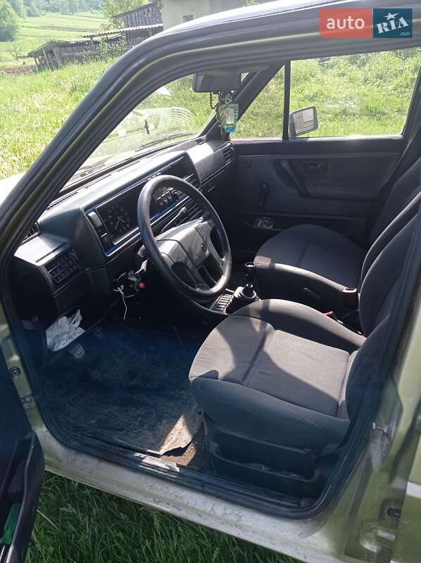 Седан Volkswagen Jetta 1986 в Самборі