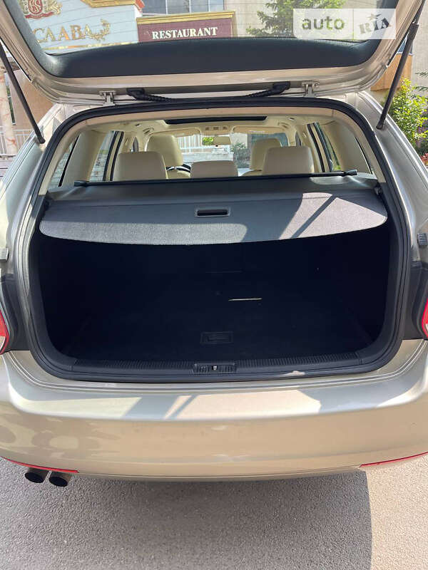 Универсал Volkswagen Jetta 2012 в Тернополе