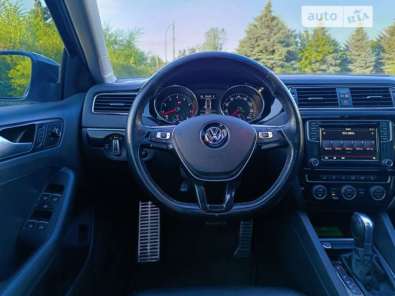 Седан Volkswagen Jetta 2016 в Южноукраинске