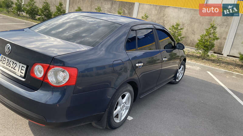 Седан Volkswagen Jetta 2008 в Вінниці
