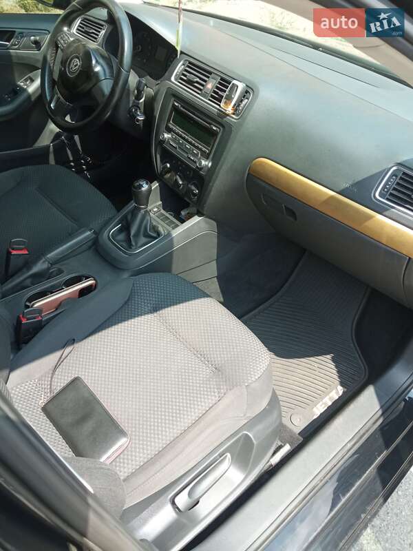 Седан Volkswagen Jetta 2013 в Пирятине